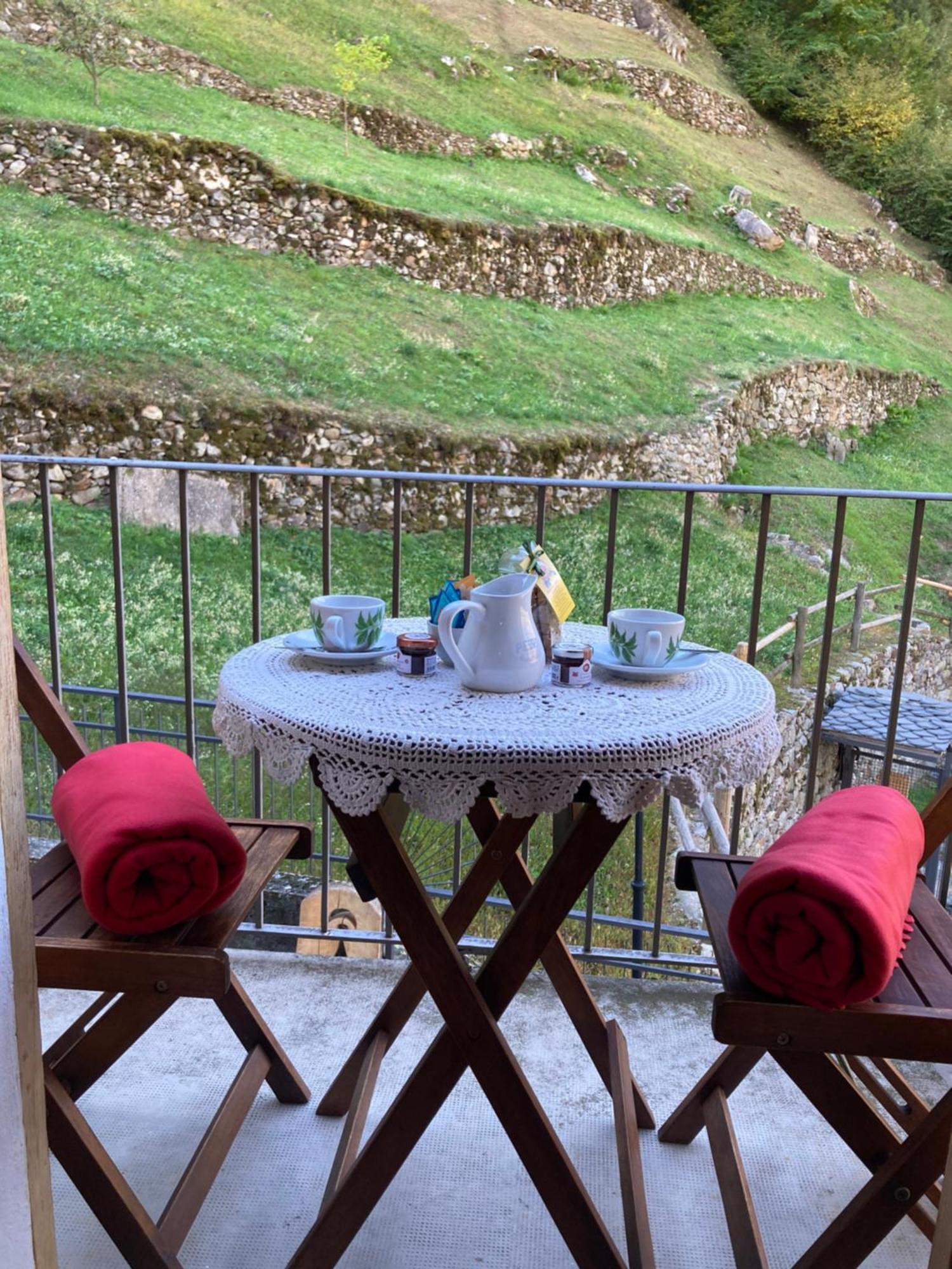 Lillianes B&B Maison Vallomy المظهر الخارجي الصورة