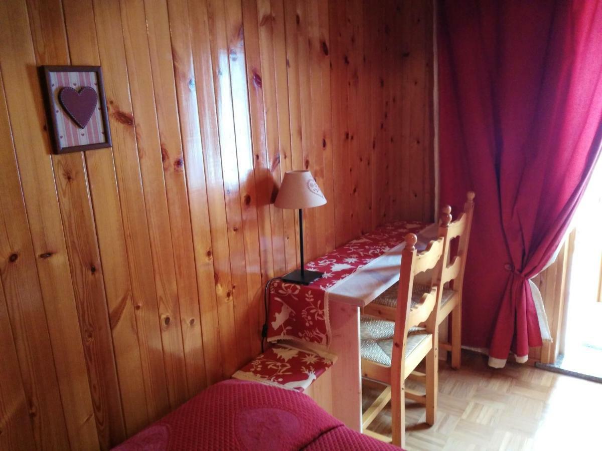 Lillianes B&B Maison Vallomy المظهر الخارجي الصورة
